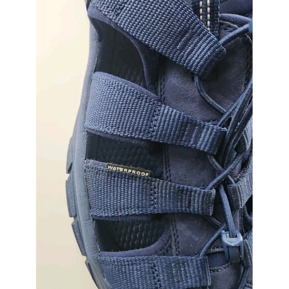 KEEN Newport H2 Water Sandal with Toe Protection Sz 16 main image 12
